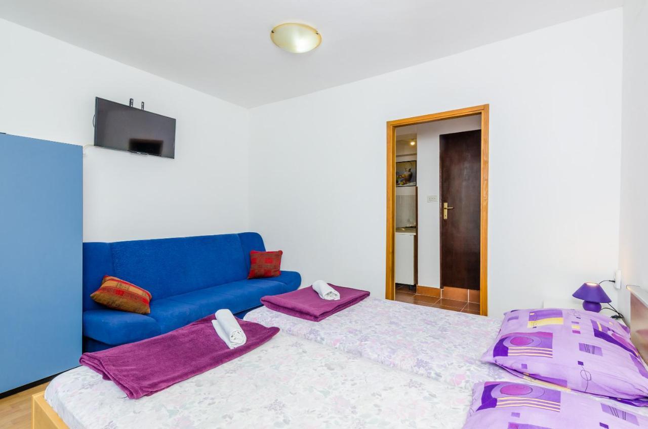 Apartments & Rooms Mihajica 察夫塔特 外观 照片